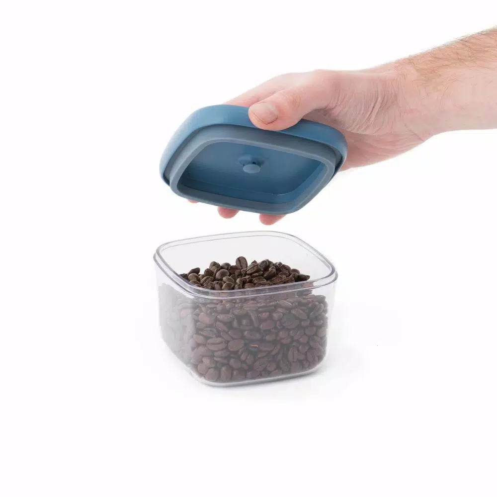 Food Storage BergHOFF Leo 4-Piece Vacuum Food Container Set 5 Food Storage BergHOFF Leo 4-Piece Vacuum Food Container Set - Image 3