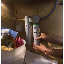 Water Filtration Systems GE Under Sink Dual Flow Water Filtration System -Honey Can Do Shop light gray ge under sink water filters gxk285jbl 76 1000
